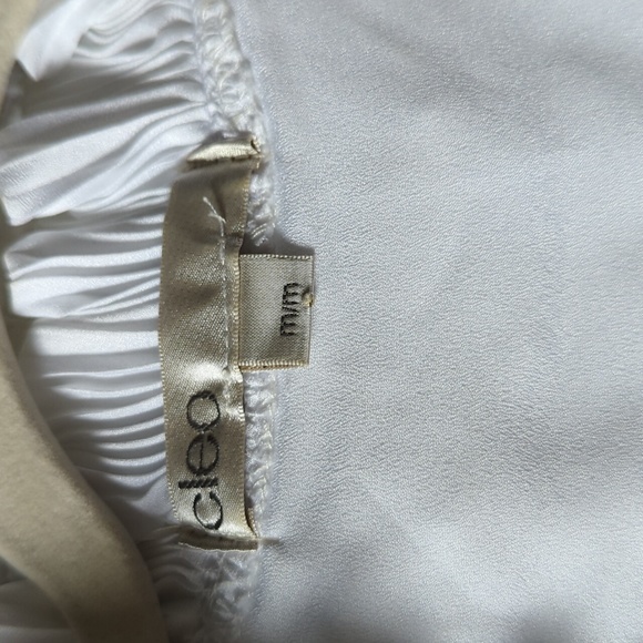 Womens Cleo Buttoned Blouse Sleeveless Tank with Tasteful Collar Ruffles White - Picture 3 of 6